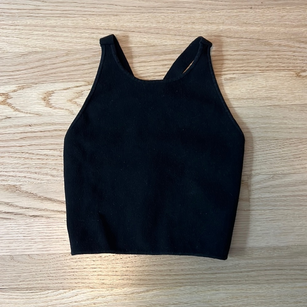 Black crop top🖤